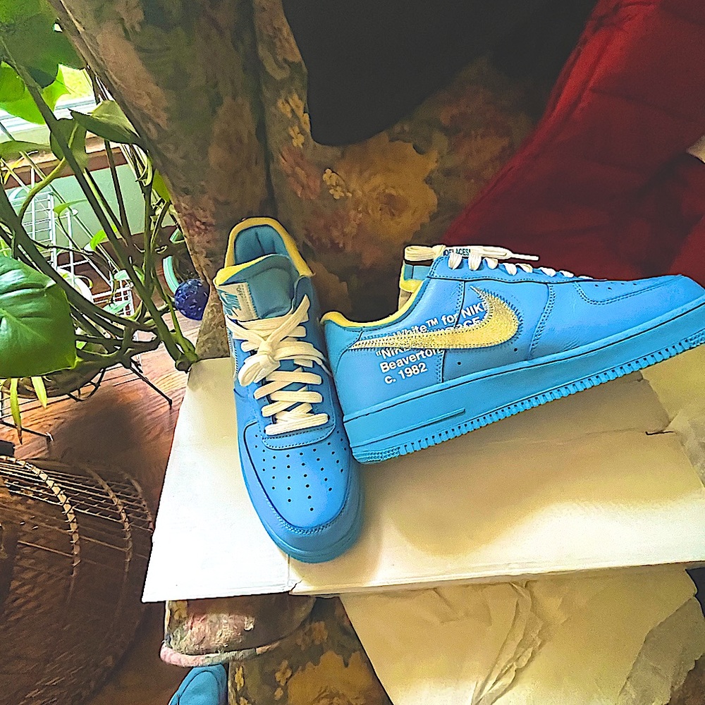 Off white air forces (baby blue)